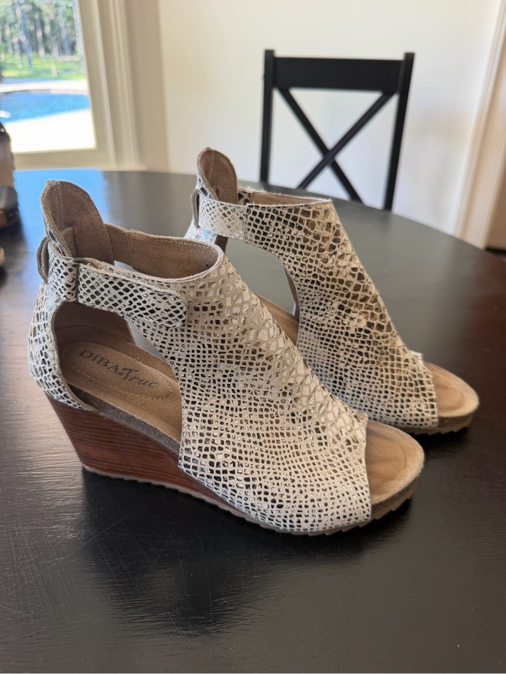 DIBA TRUE Snake/ animal print wedge